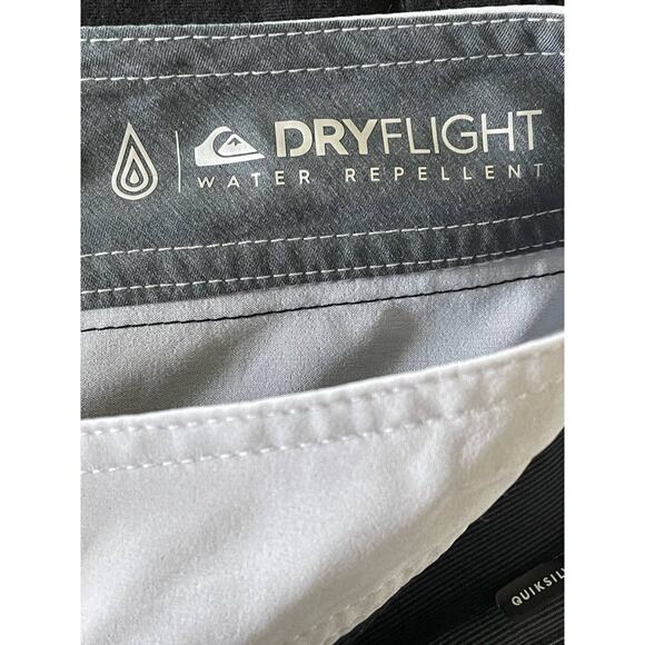 Quiksilver High Line Dryflight Board Shorts size 32 - Picture 7 of 9